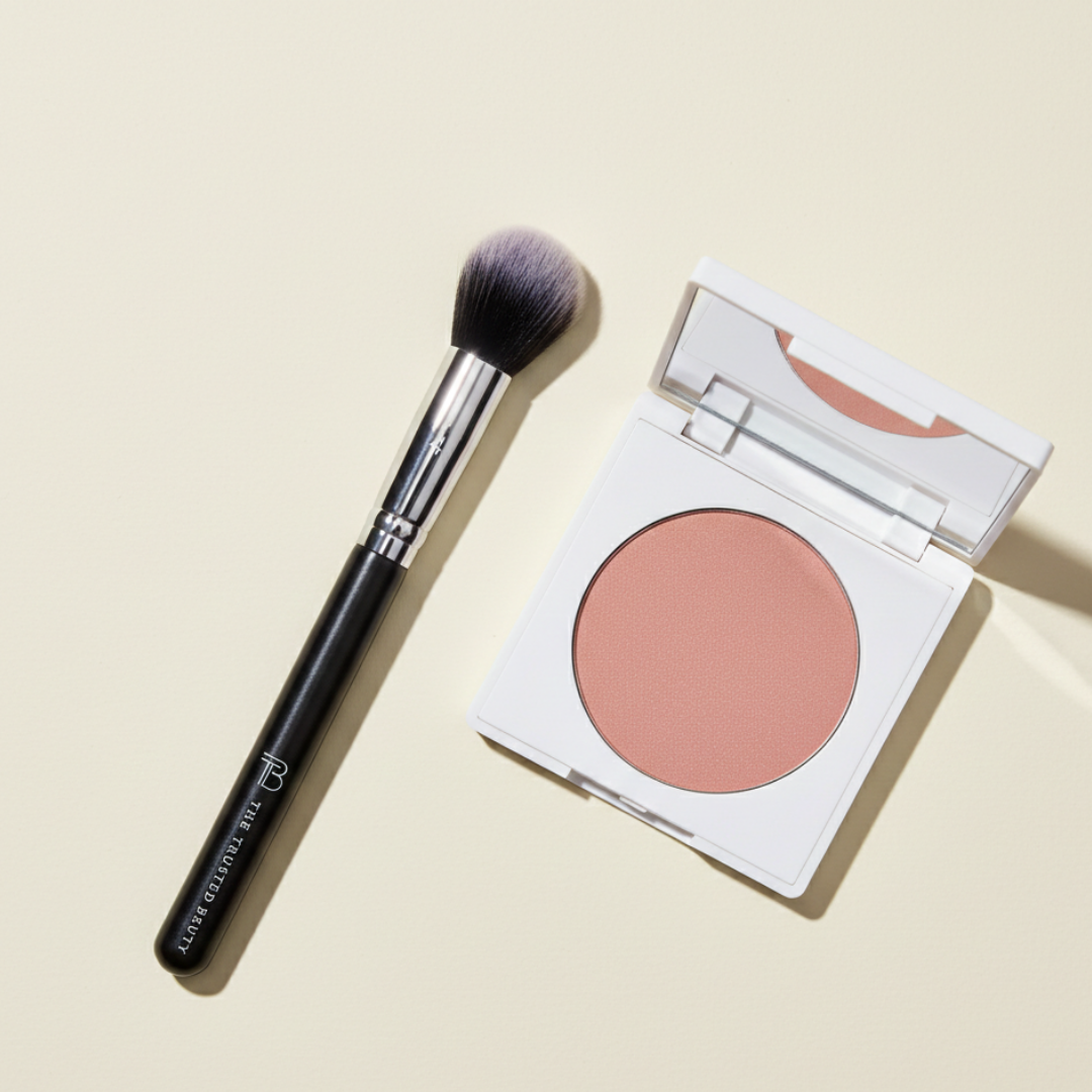No.4 Small Powder Brush - Image 3